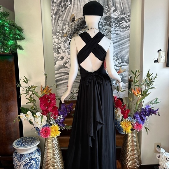 Halston HERITAGE BLACK CRISS CROSS STRAPS FLOOR LENGTH GOWN SIZE 4 - Picture 6 of 12